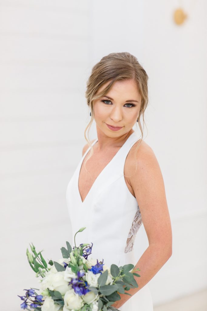Texas bride poses for bridal session with Courtney Bosworth Photography