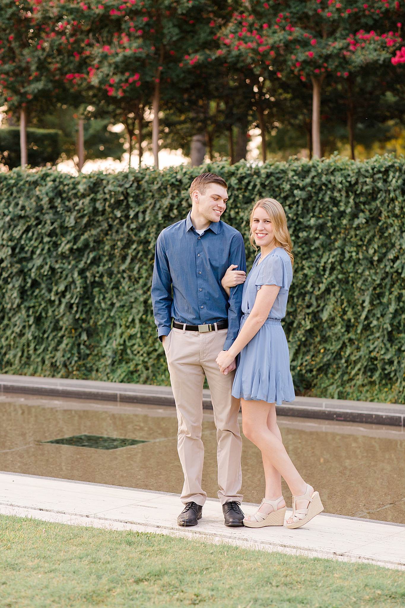 engagement session at Texas museum 