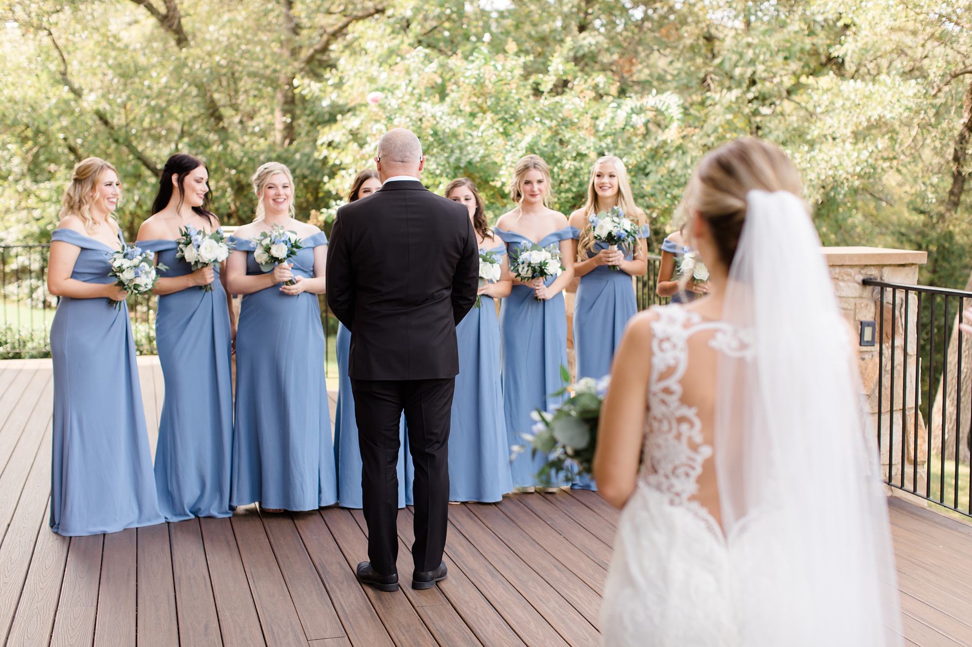 dad waits for bride to walk to him during first look