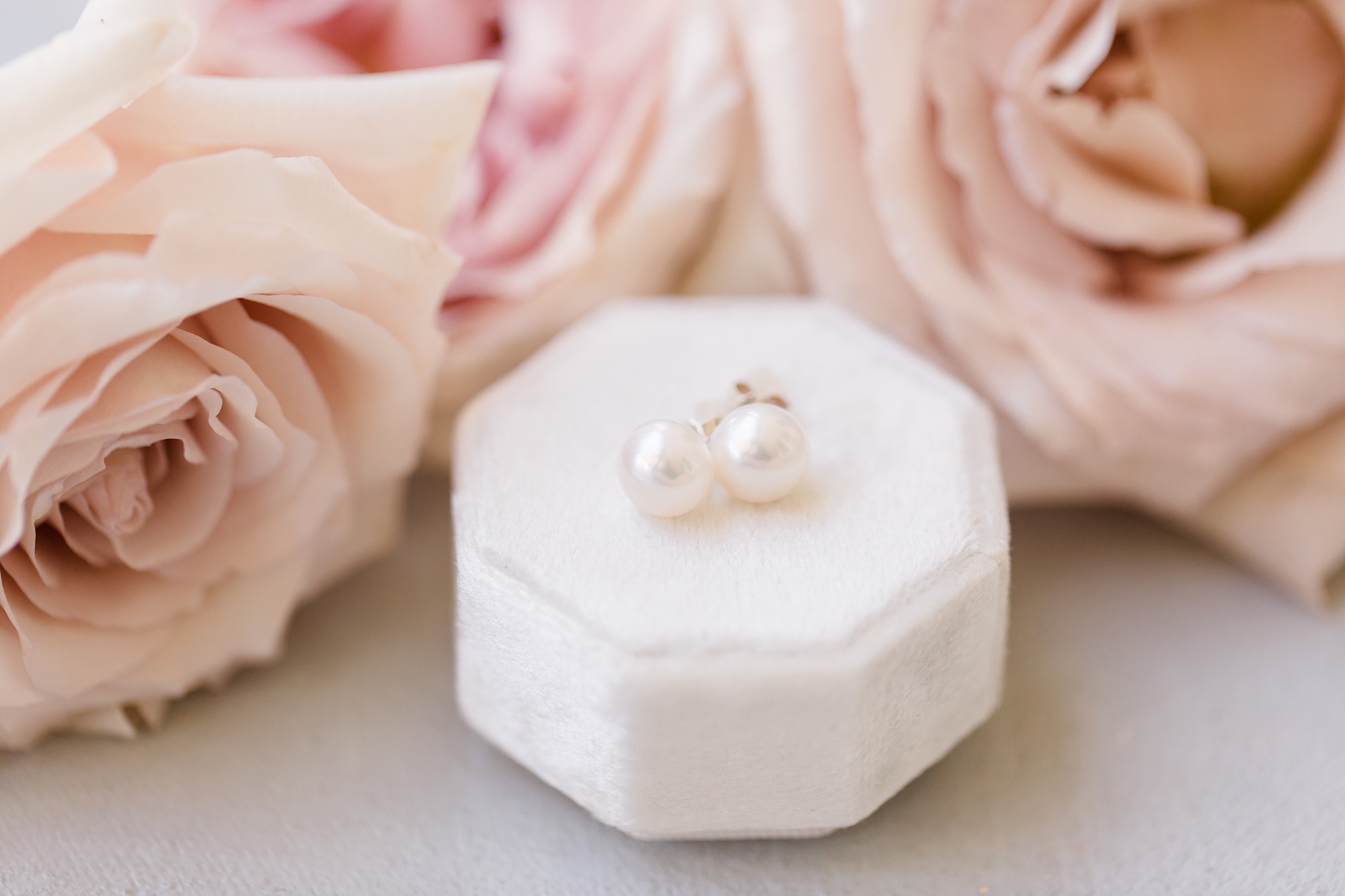 bride's pearl earrings for Texas wedding