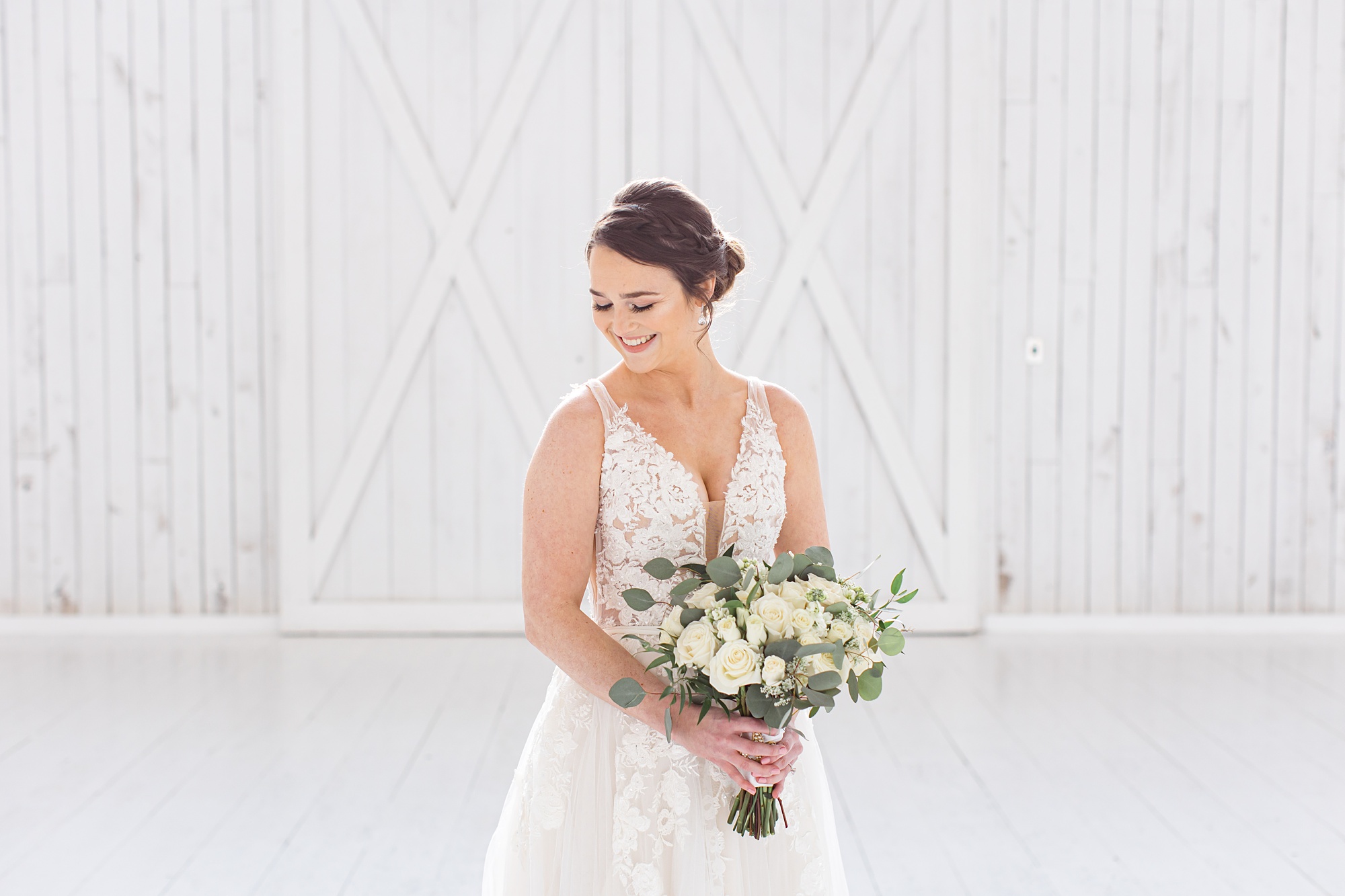 elegant southern bridal portraits at the White Sparrow