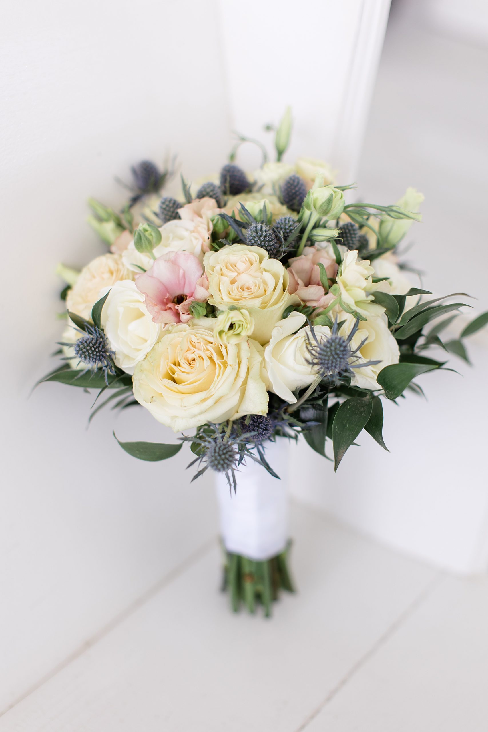 brie's bouquet with ivory and pink flowers
