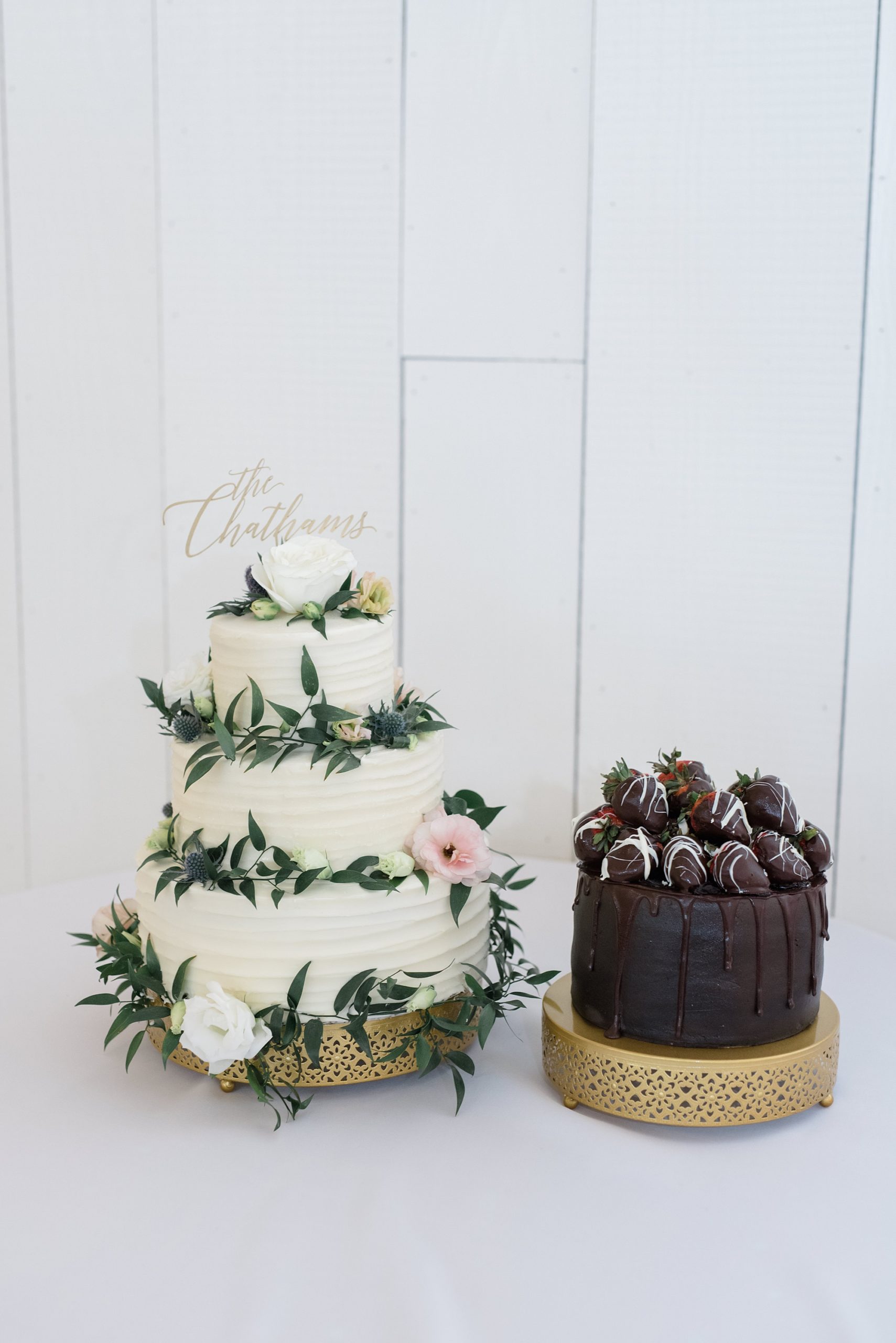 dessert display with two cakes for Texas wedding reception