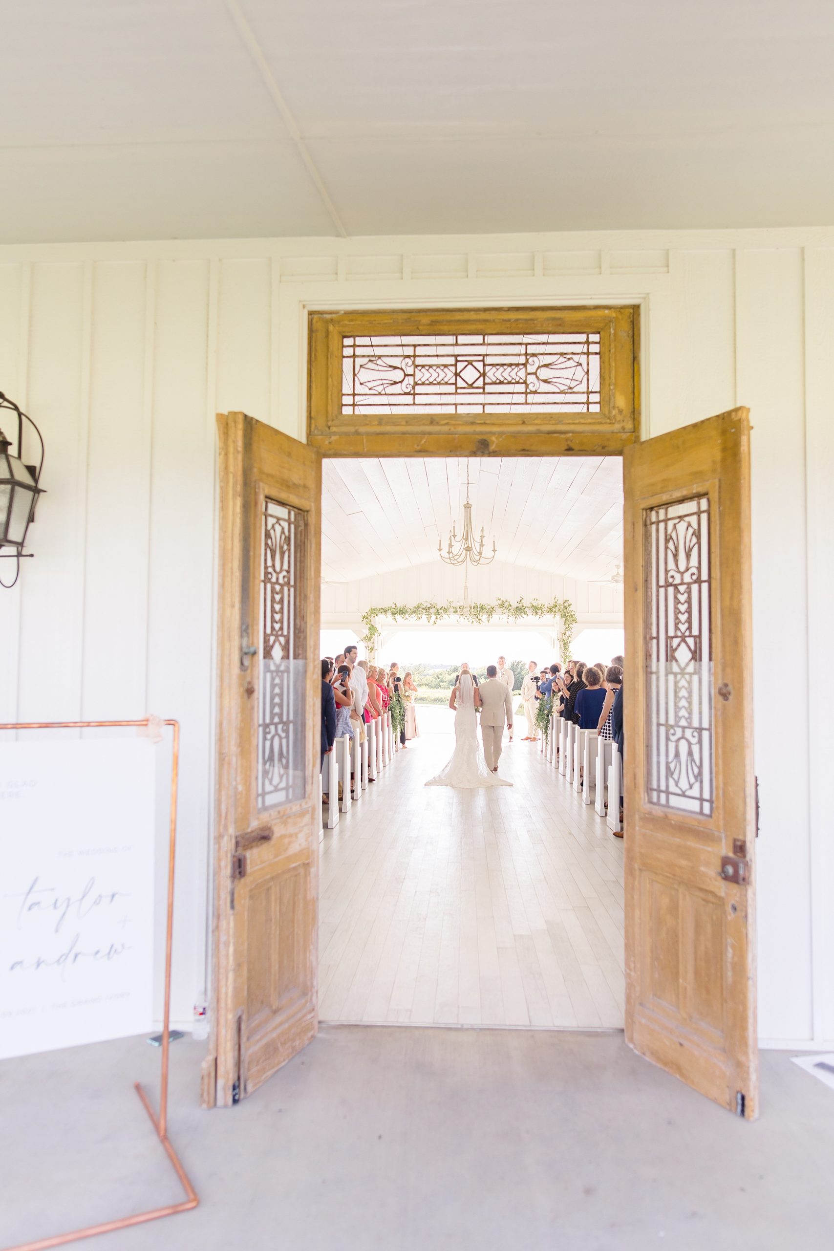 Texas wedding ceremony at The Grand Ivory