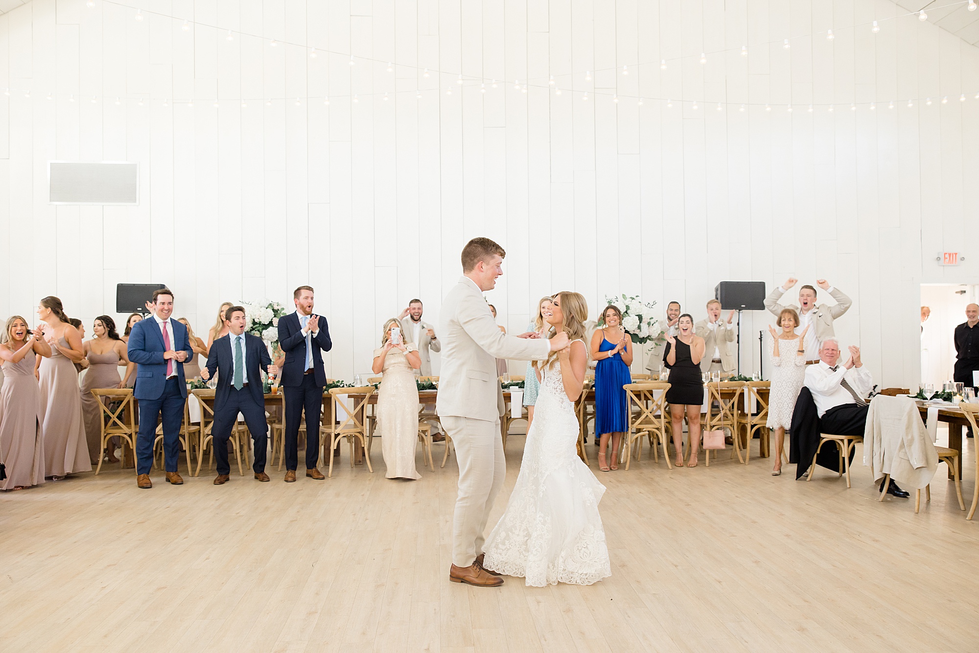 newlyweds dance during first dance in Texas