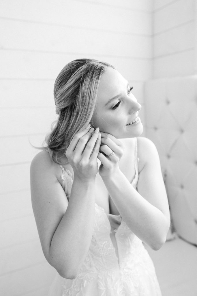 bride prepares for Texas wedding day in bridal suite at The Nest at Ruth Farms