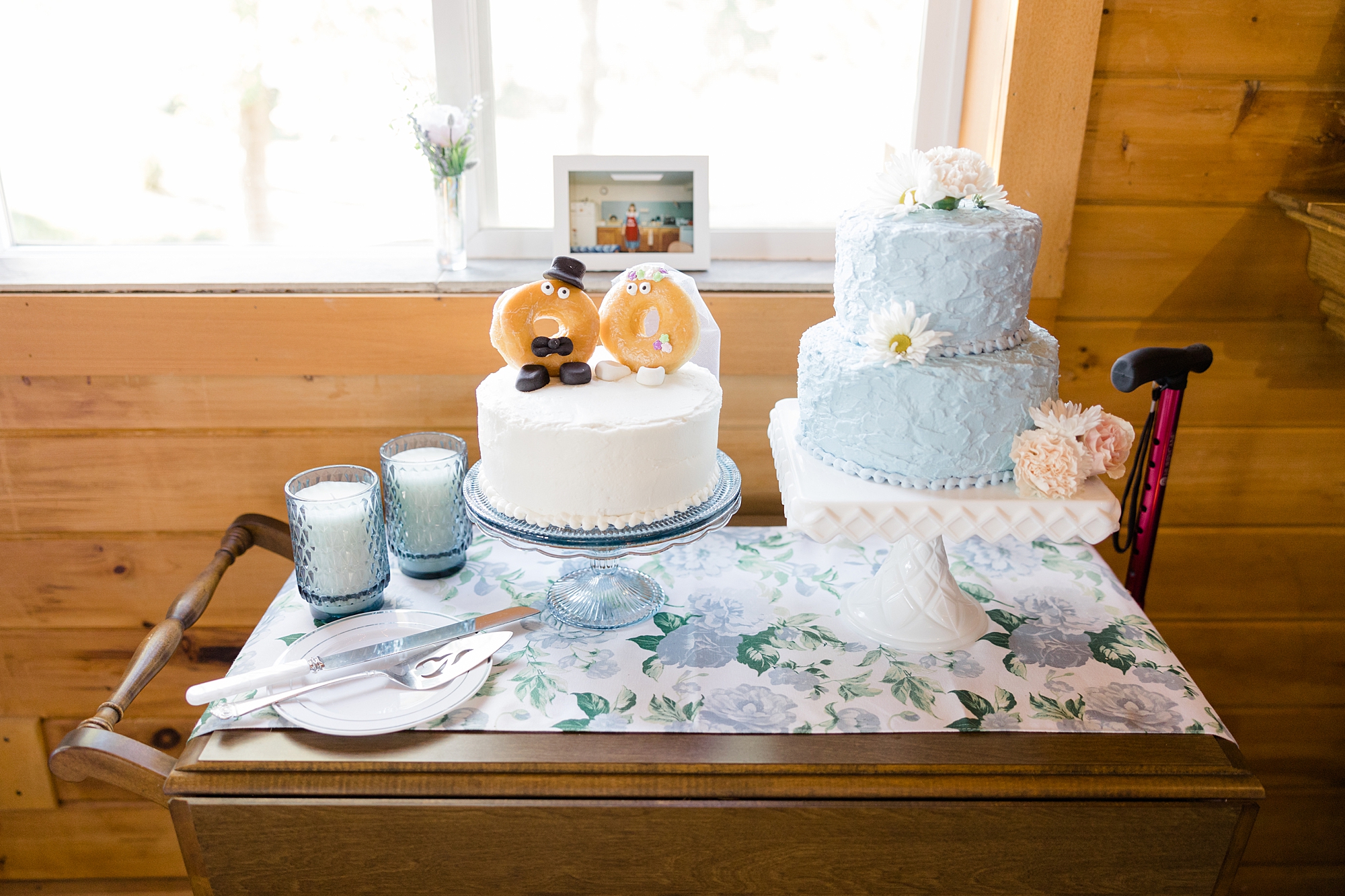 wedding cake and groom's cake